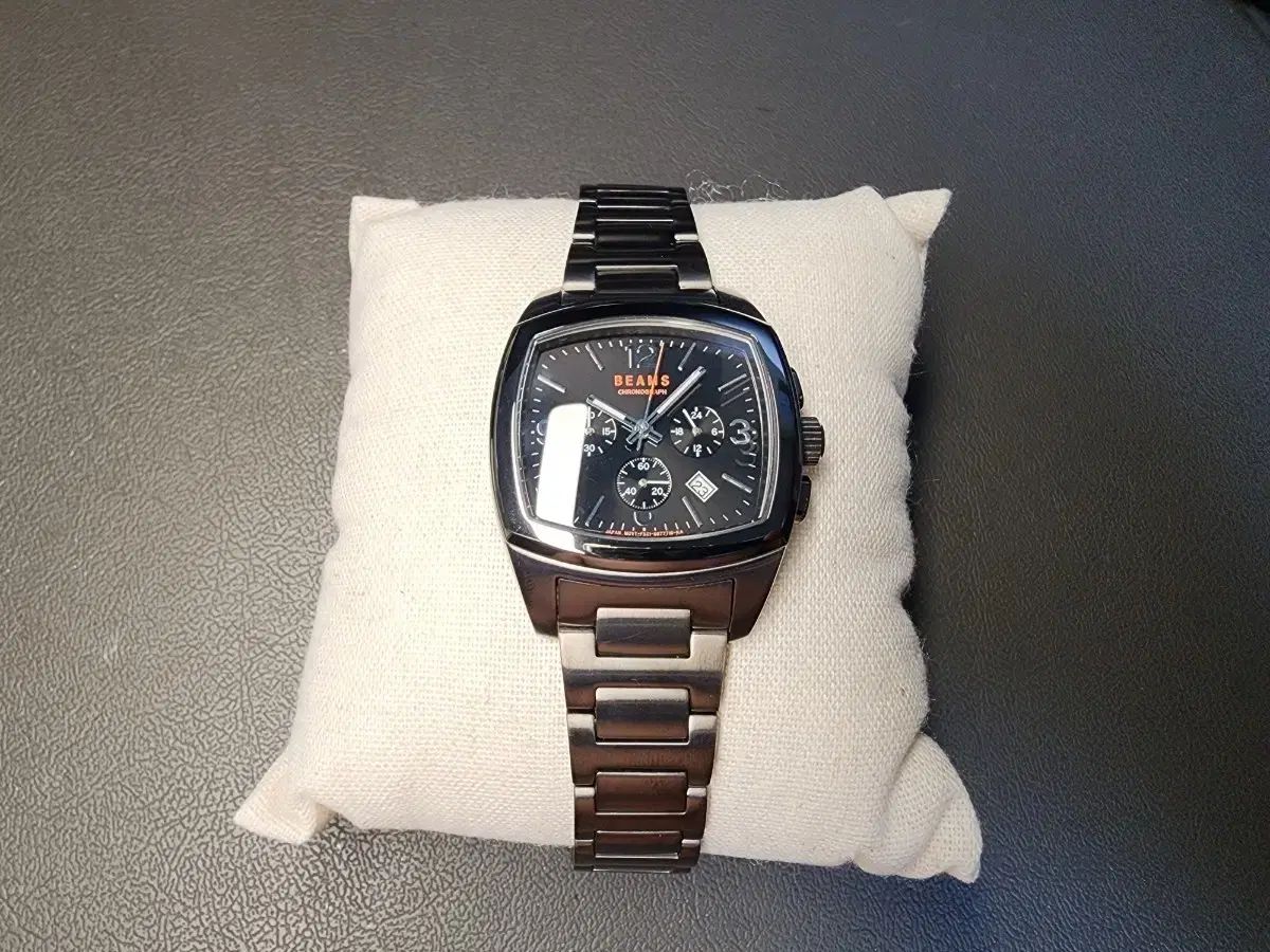 梁 クロノグラフ メタル 時計 市民 製造