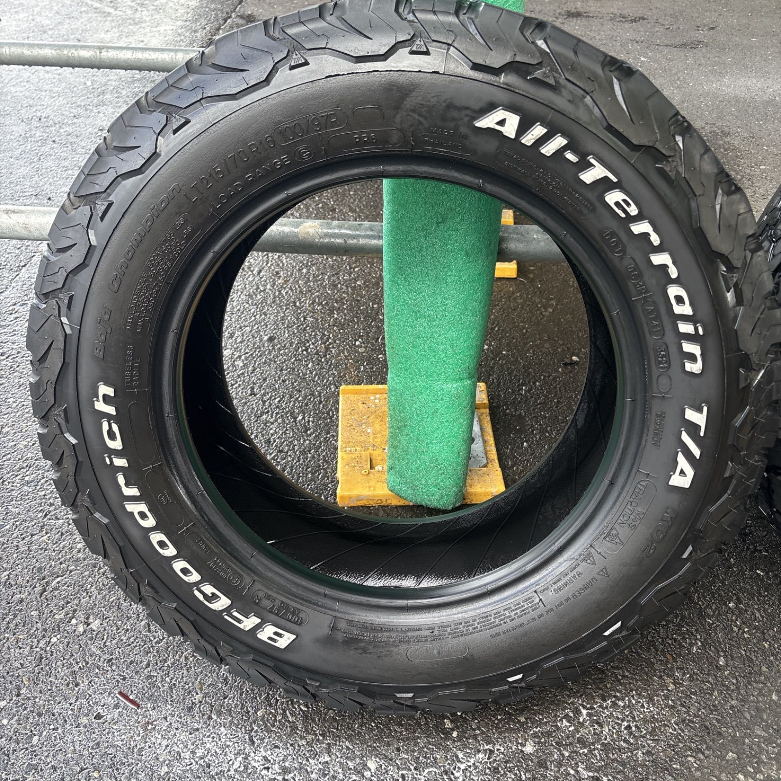 値下げ　BFGoodrich All-Terrain T/A 16インチ Amazon.com: BFGoodrich Trail-Terrain T/A On and Off-Road