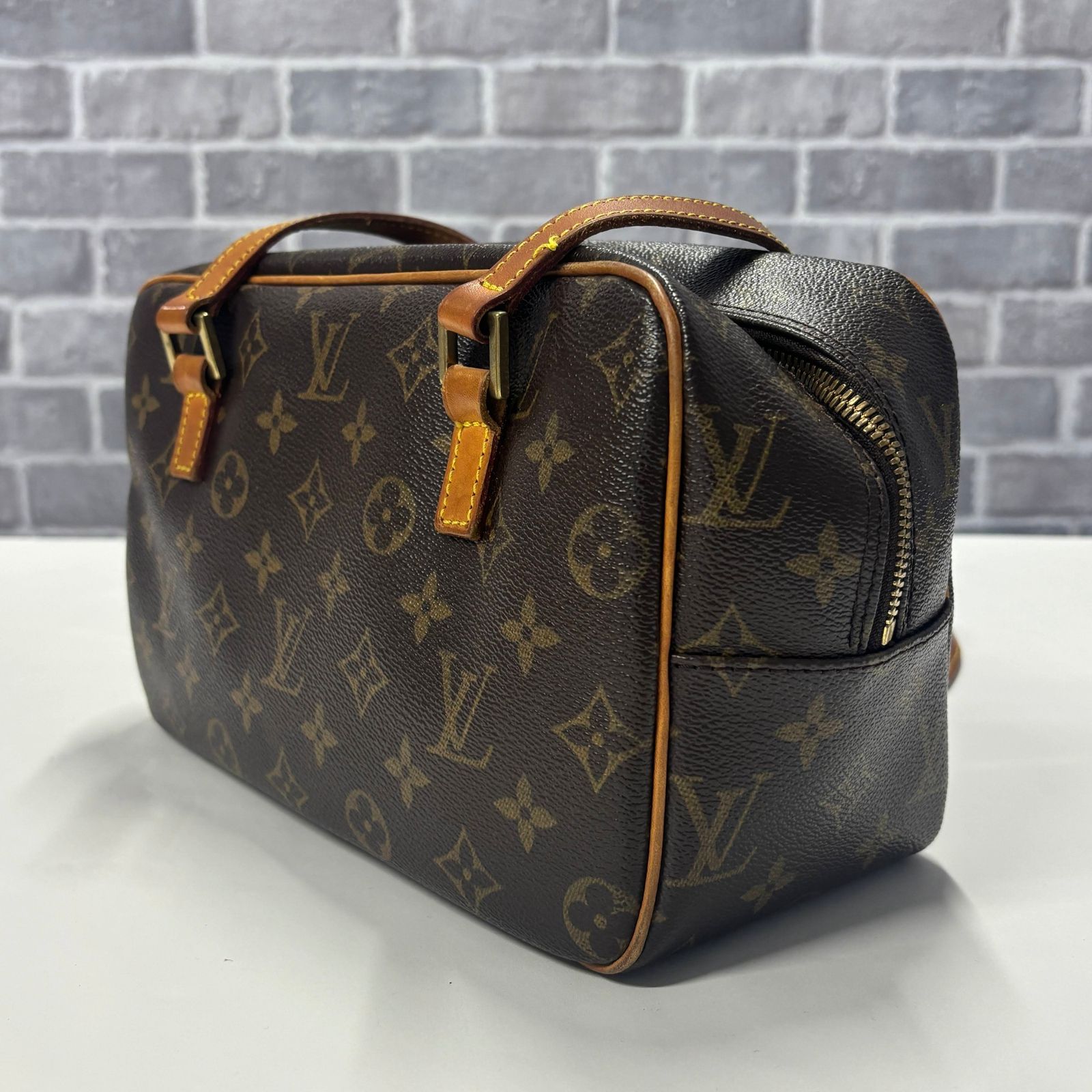 LOUIS VUITTON✨ルイヴィトンシテMM ハンドバッグ