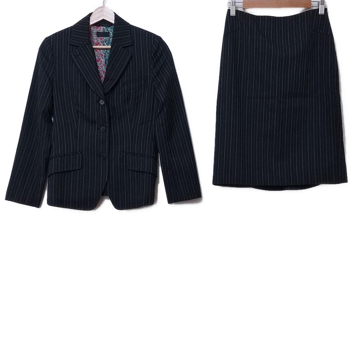 PaulSmith BLACK ポールスミスブラック スカートスーツ レディース - ダークグレー×ライトブルー×白 ストライプ|裏地花柄