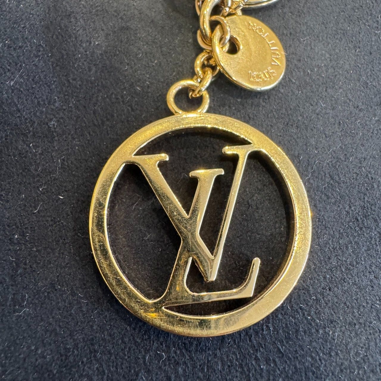 Louis Vuitton バッグチャーム ﾎﾟﾙﾄｸﾚ LVサークル ゴールド
