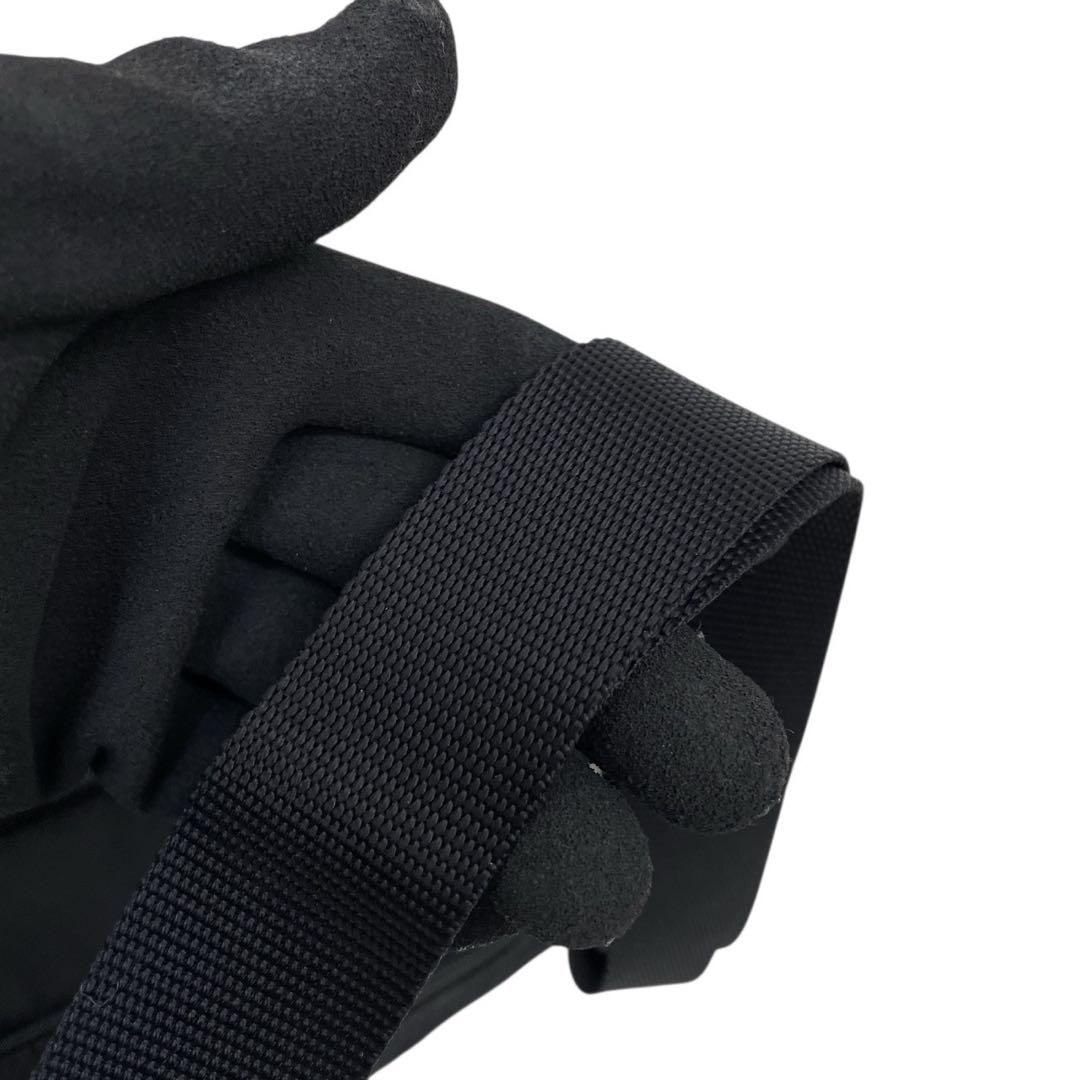 極美品　プラダ　三角ロゴ　ナイロン　黒　カメラバッグ　ショルダーバッグ 4852 価格交渉/質問大歓迎♪】極美品 プラダ 三角ロゴ ナイロン 黒 カメラ