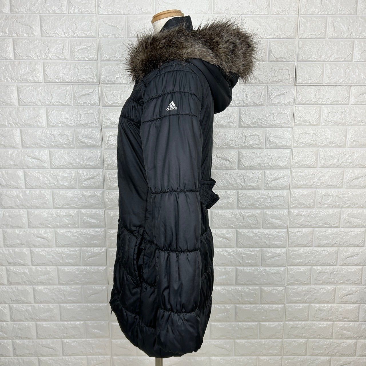 ハナ様 adidas ダウンコート 黒 ブラック フード付き OT XL Amazon | [アディダス] ダウン Helionic フード付きダウン