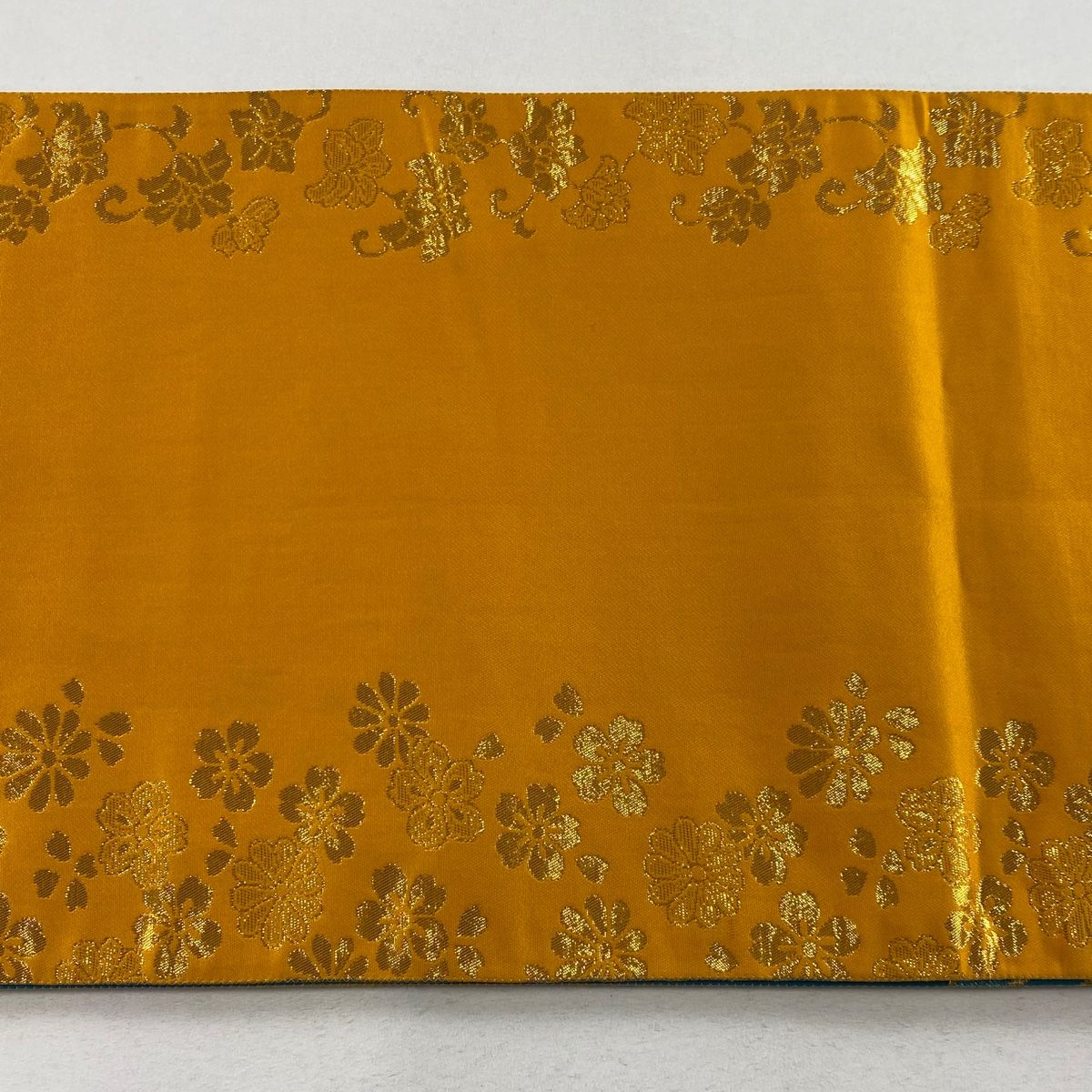 袋帯 秀品 振袖向き 草花 蝶 金糸 ラメ箔 青緑 六通 正絹 【中古】