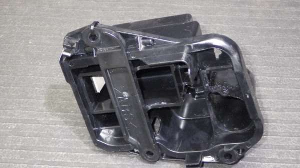 ヤマハ YB-1FOUR UA05J バッテリーケース Y195-46