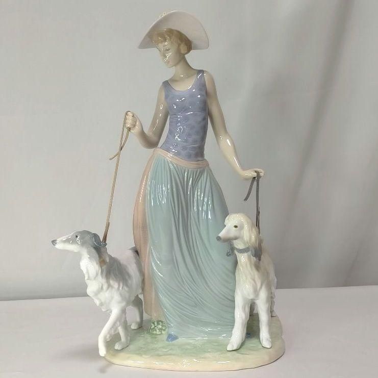 LLADRO 優雅な散歩のひととき 5802 ポーセリン フィギュリン リヤドロ
