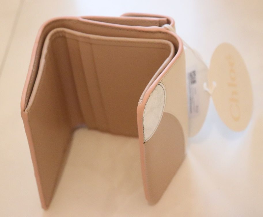 Chloe クロエ 新品マルチカラー レザー財布90200円 - メルカリ