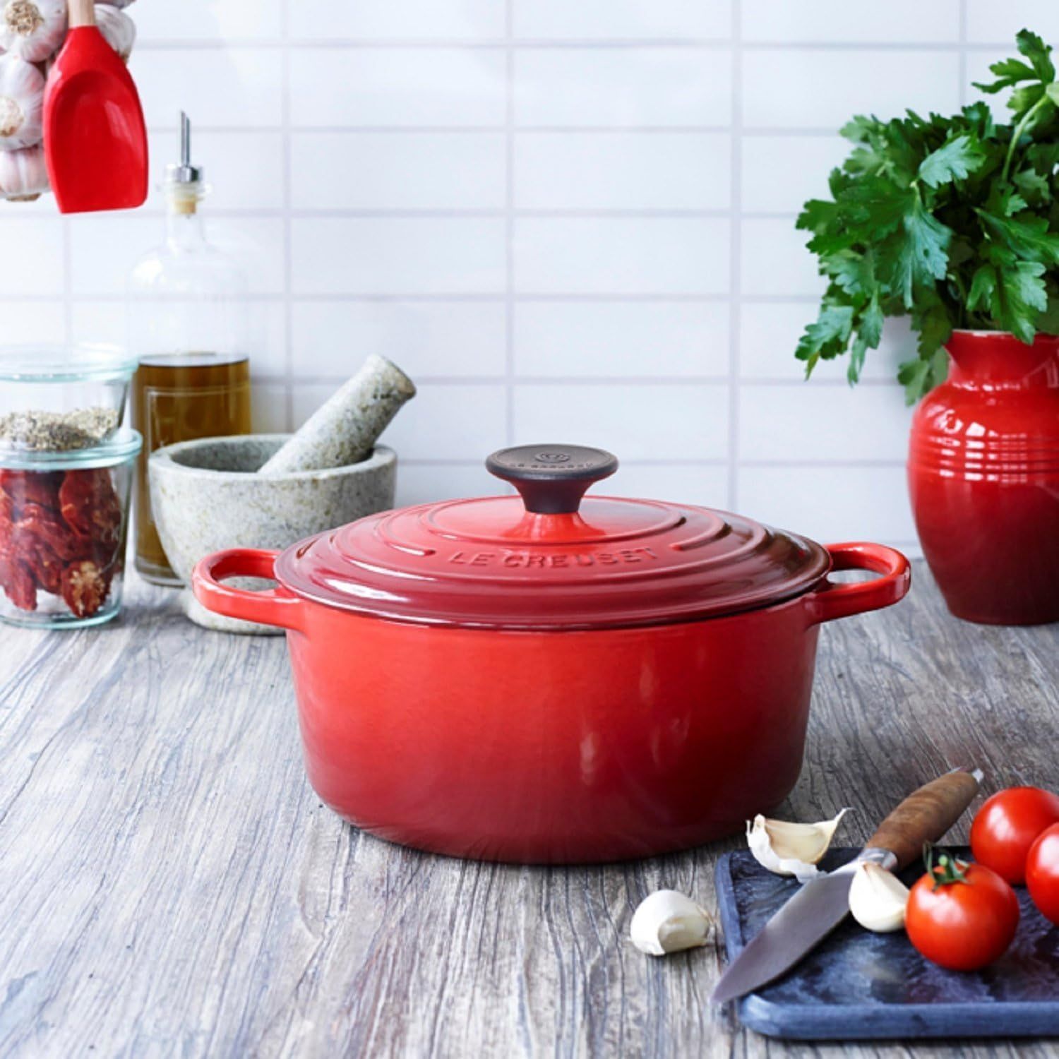 新作高評価LE CREUSET ルクルーゼ 両手鍋 チェリーレッド 赤 ホーロー ココットロンド 径28cm H12.5cm(蓋なし) 両手鍋