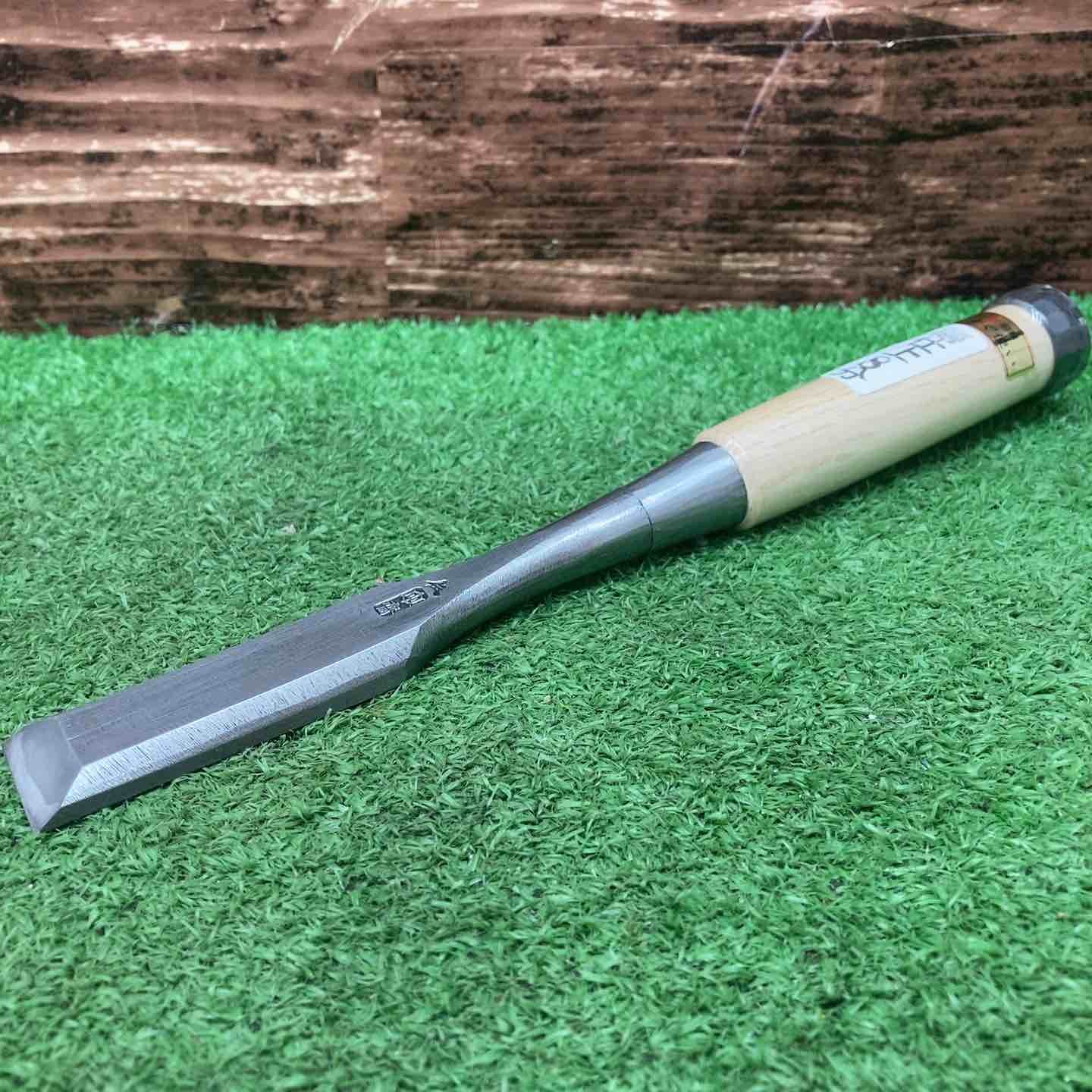 磨き木目仕上げ 脇差し鑿
