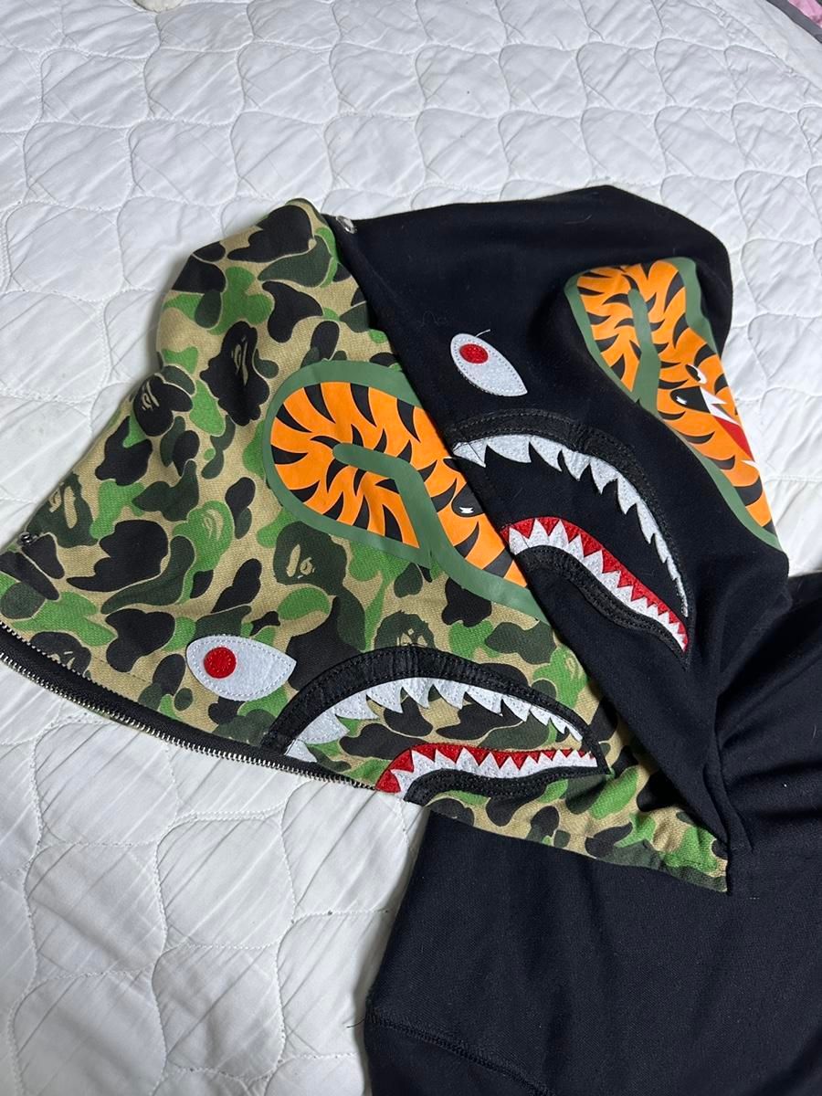 【雷市場（ポンジャン）商品韓国直送】XL A BATHING APE(アベイシングエイプ) ダブルシャーク フード付き ジップアップパーカー