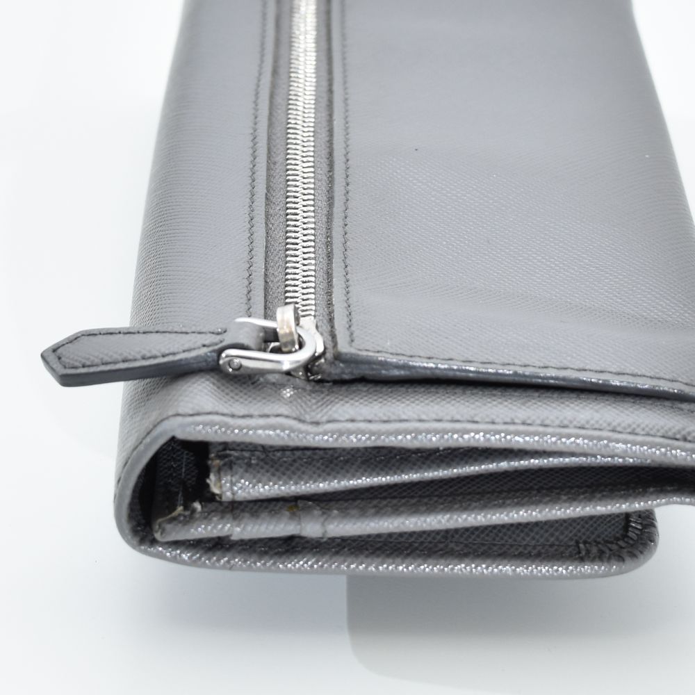 中古USED PRADA 財布 フラップ リボン サフィアーノ 7929226882 中古USED PRADA 財布 フラップ リボン サフィアーノ 7929226882