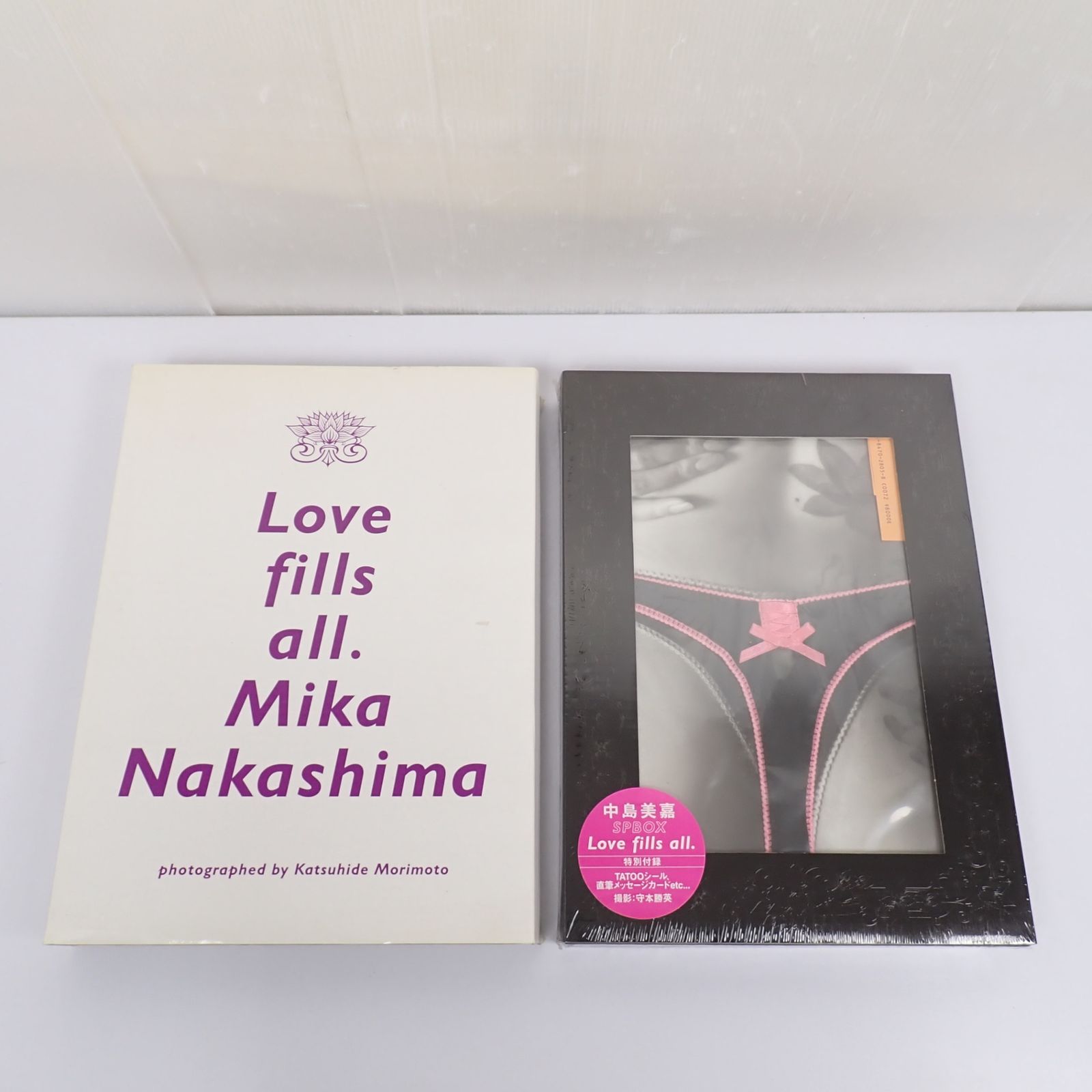 Love fills all 中島美嘉写真集 他セット Amazon.co.jp: 中島美嘉 限定豪華BOX 「Love fills all」 : 本