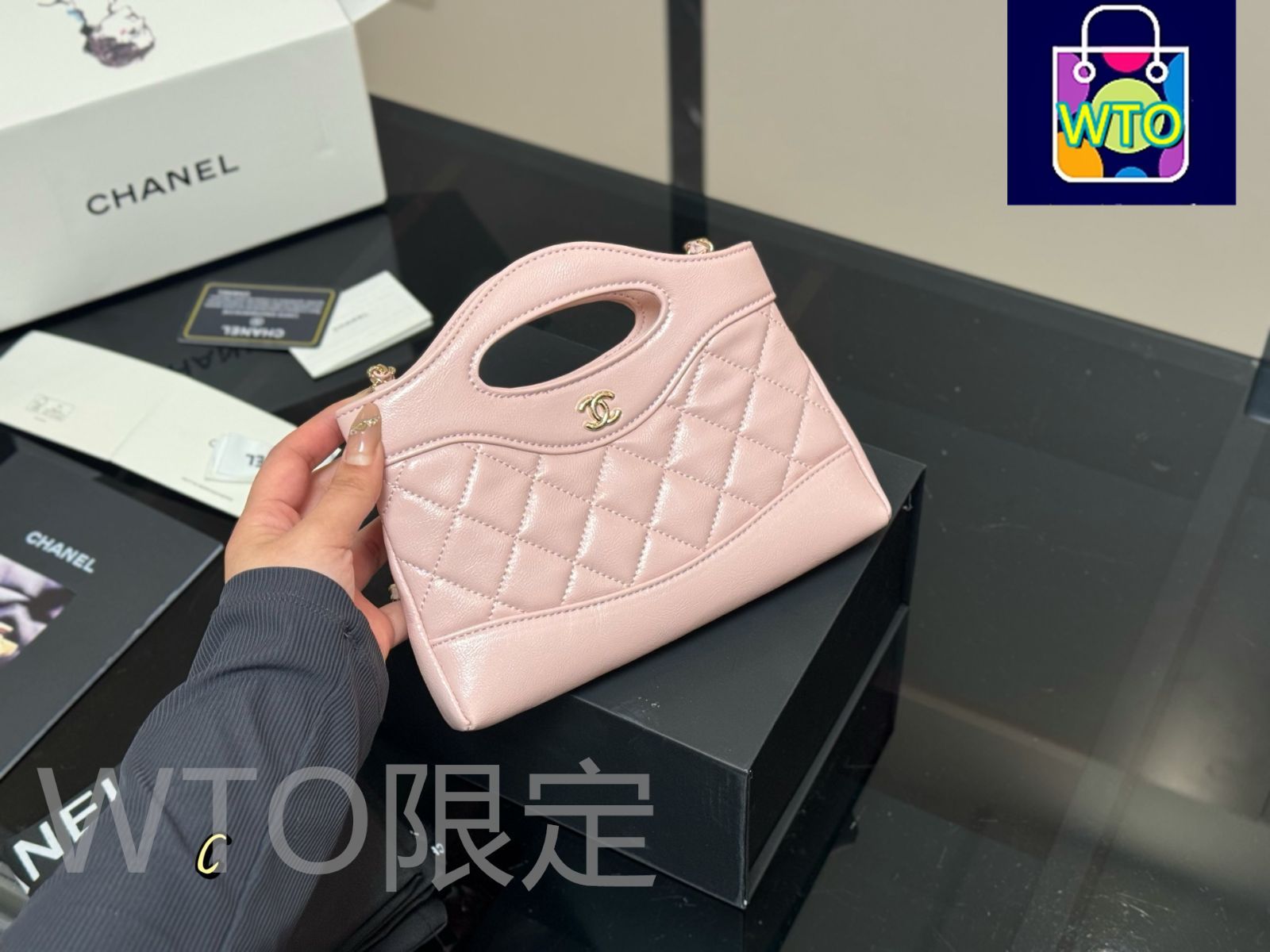 上品なスエード☆25P【CHANEL】CHANEL31 ミニ バッグ 上品スエード☆ 25P】 CHANEL 31 ミニショッピングバッグ
