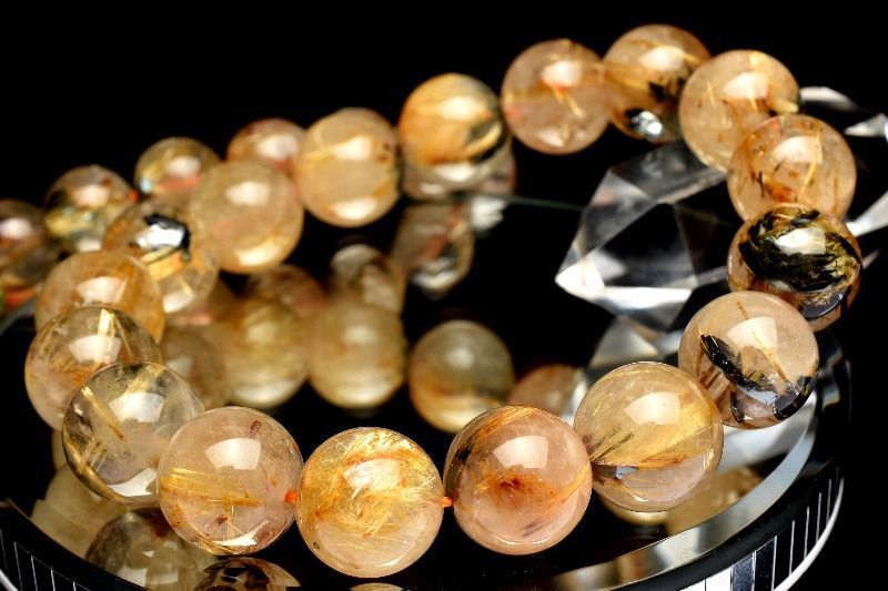 母岩入り◇黒金 ヘマタイトインタイチンルチルクォーツ 8mm