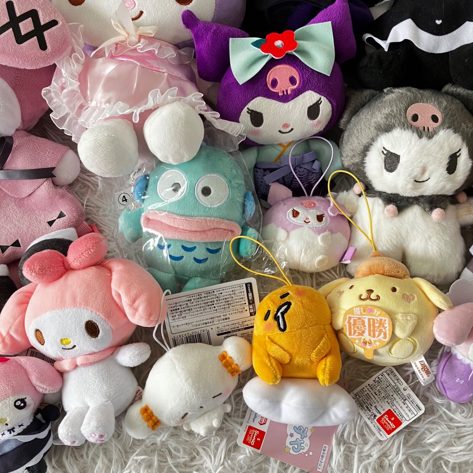 サンリオ ぬいぐるみまとめ売り マイメロ クロミ シナモン ポムポムプリン　など サンリオ Sanrio 25点セット ぬいぐるみ 大量まとめ売り クロミ