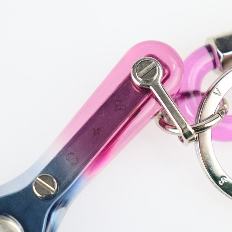 超美品　ルイヴィトン　キーホルダー LOUIS VUITTON ルイ ヴィトン キーホルダー M68288 プラスチック