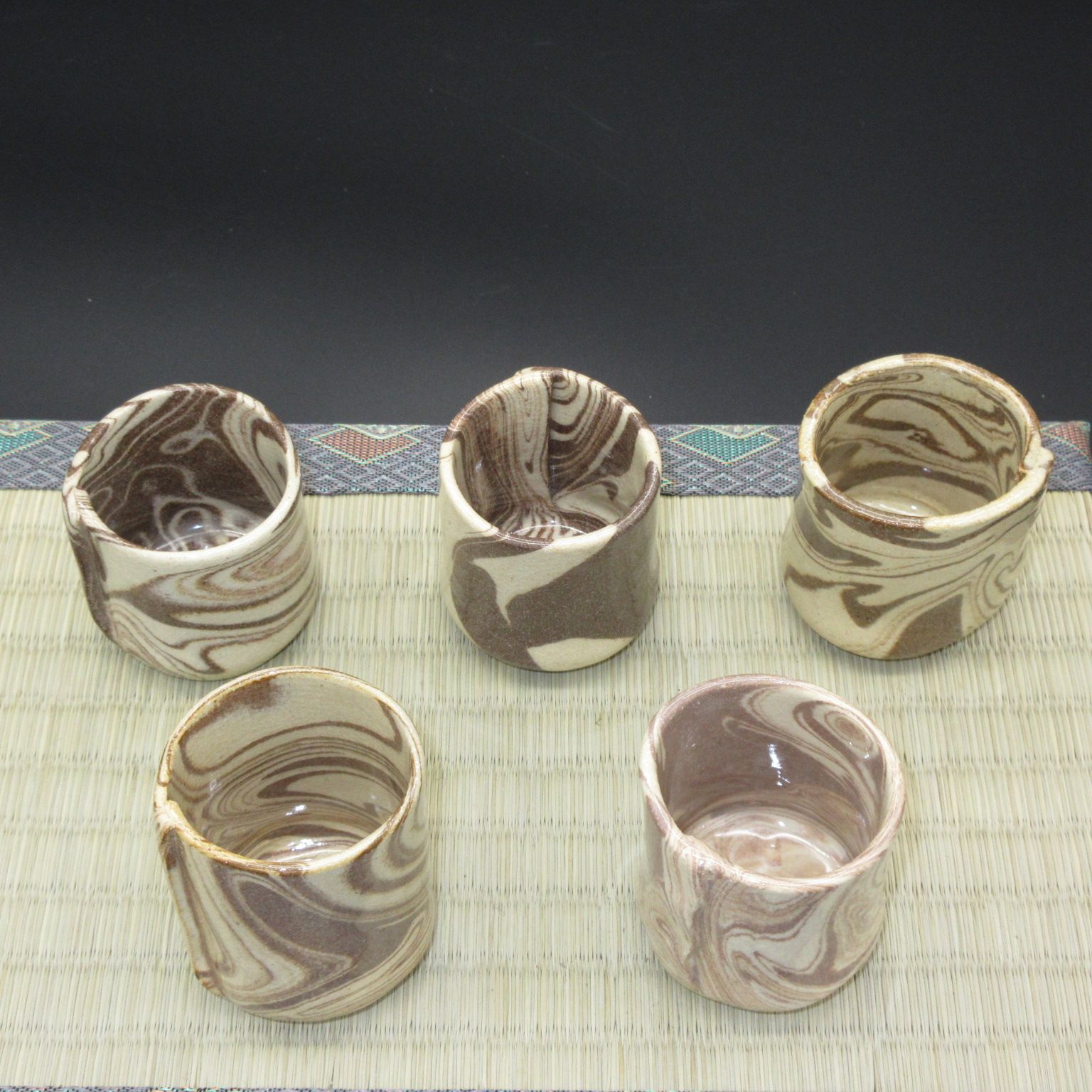 ☆陶器 瀬戸物 美濃焼 征山窯 板作り 猪口 盃 ぐい呑 ≪手作り≫ 5個