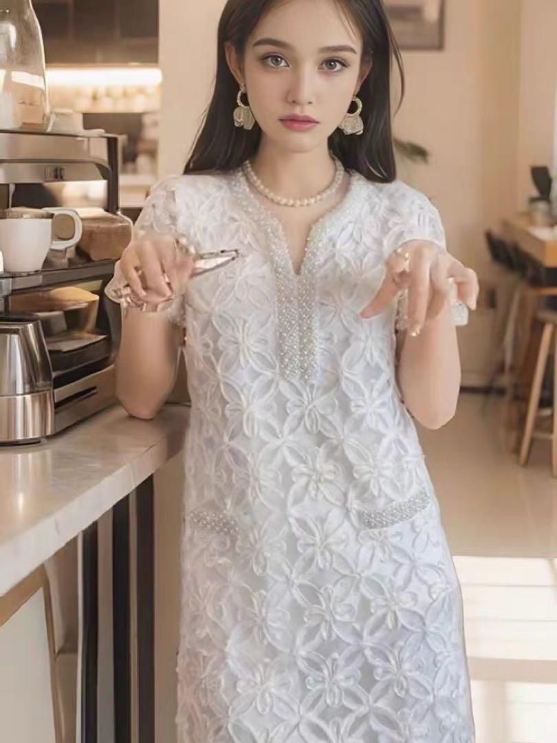 派手すぎないパール感 結婚式,パーティーに最適なひざ丈ワンピース 派手すぎないパール感 結婚式パーティーに最適なひざ丈