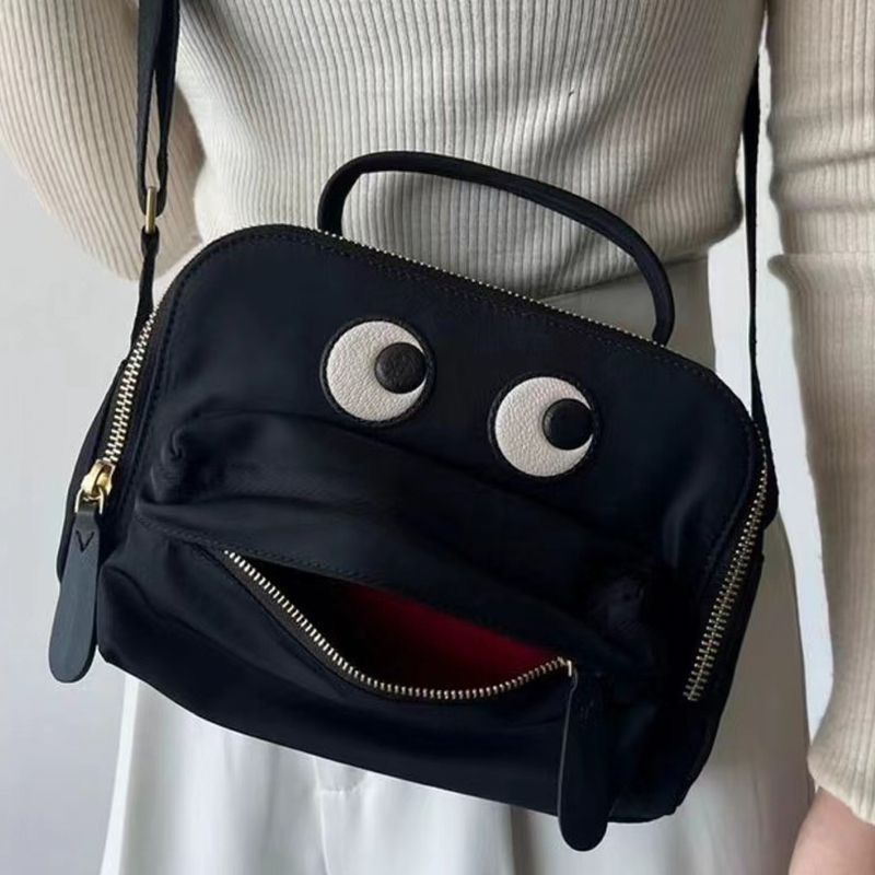 新品未使用！アニヤハインドマーチ ショルダーバッグ ブラック ANYA HINDMARCH - メルカリ