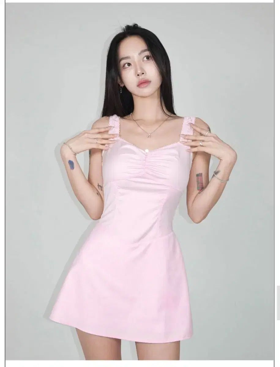 PALE JADE ペイルジェイド シャーリングワンピース Rose Shirring Dress