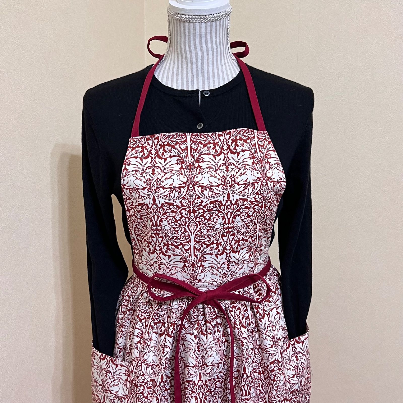 ウィリアムモリス 2wayギャザーエプロン ピンパネル ハンドメイド ウィリアムモリス ピンパネル 2wayギャザーエプロンハンドメイド