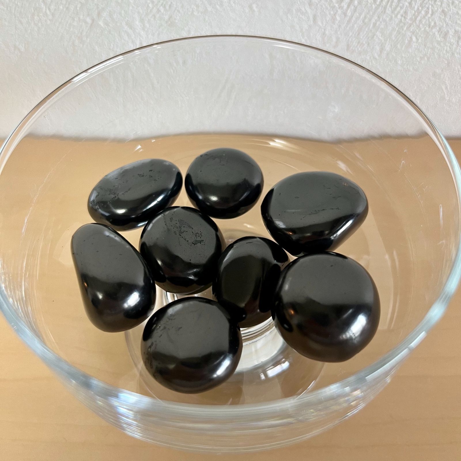 セール⭐︎天然石 シュンガイト セット 2 シュンガイト】 Shungite、 お風呂用、100g、ケース付、磨き石