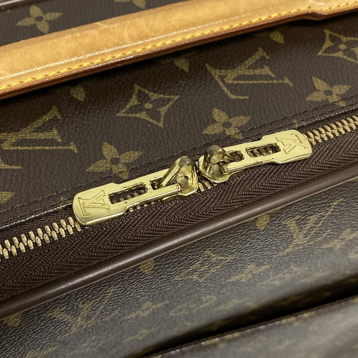 VUITTON ルイヴィトン