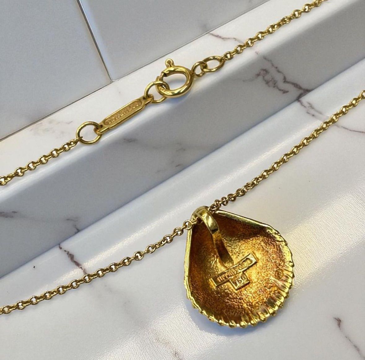 2535⭐ TIFFANY＆Co.　シェルネックレス 貝　750 K18 TIFFANY＆Co. シェルネックレス 貝 750 K18 2535✨ - メルカリ