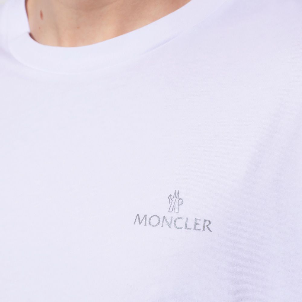 176 MONCLER ホワイト レタリングロゴ入り Tシャツ size XL-