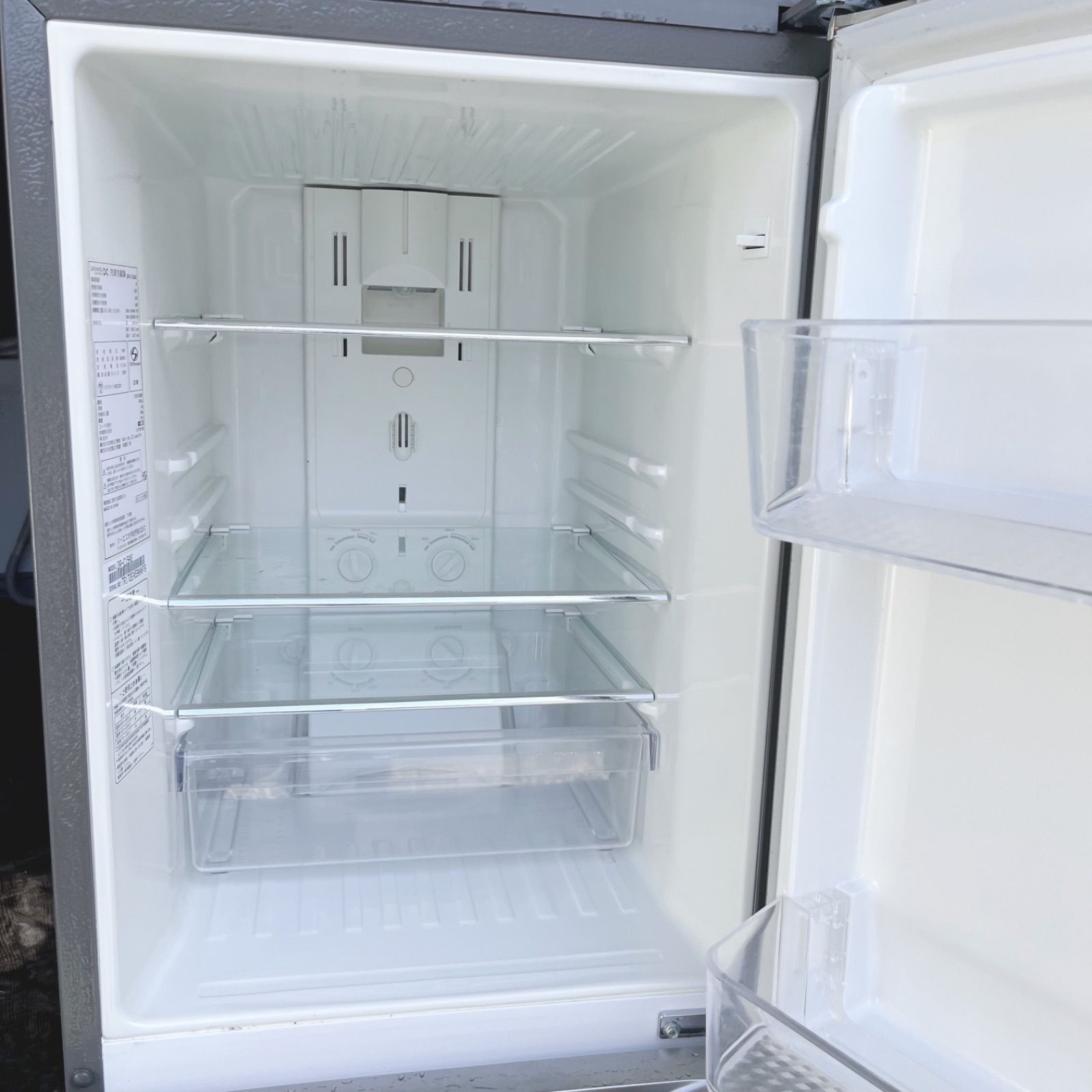 83取付無料！大宇 レトロ風おしゃれデザイン高性能シルバー冷蔵庫！ 83