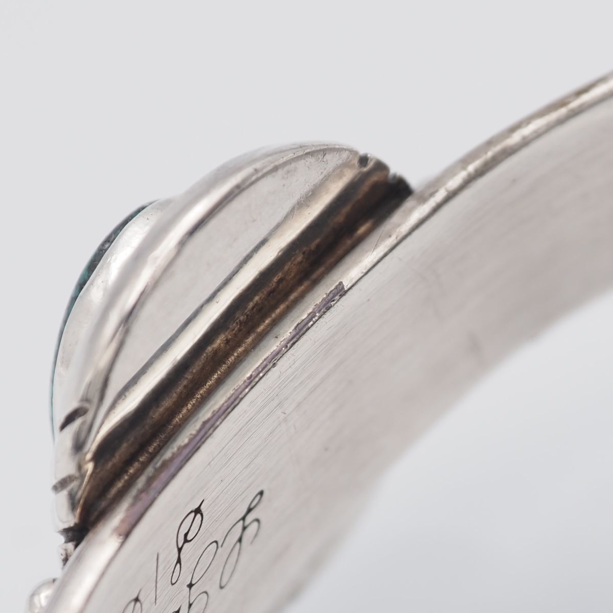 G918 ナバホ ターコイズ トルコ石 L.James S|S刻印 バングル デザイン シルバー 腕輪 インディアンジュエリー 12月誕生石 WWW_MORNINGWALKER_COM