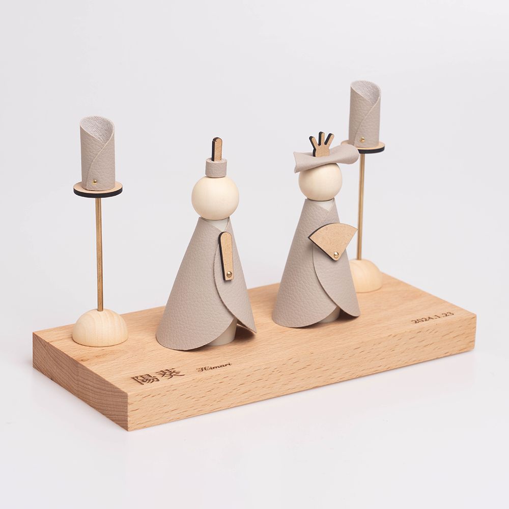 木の温もりを感じるモダンな雛人形 名入れ 誕生日刻印