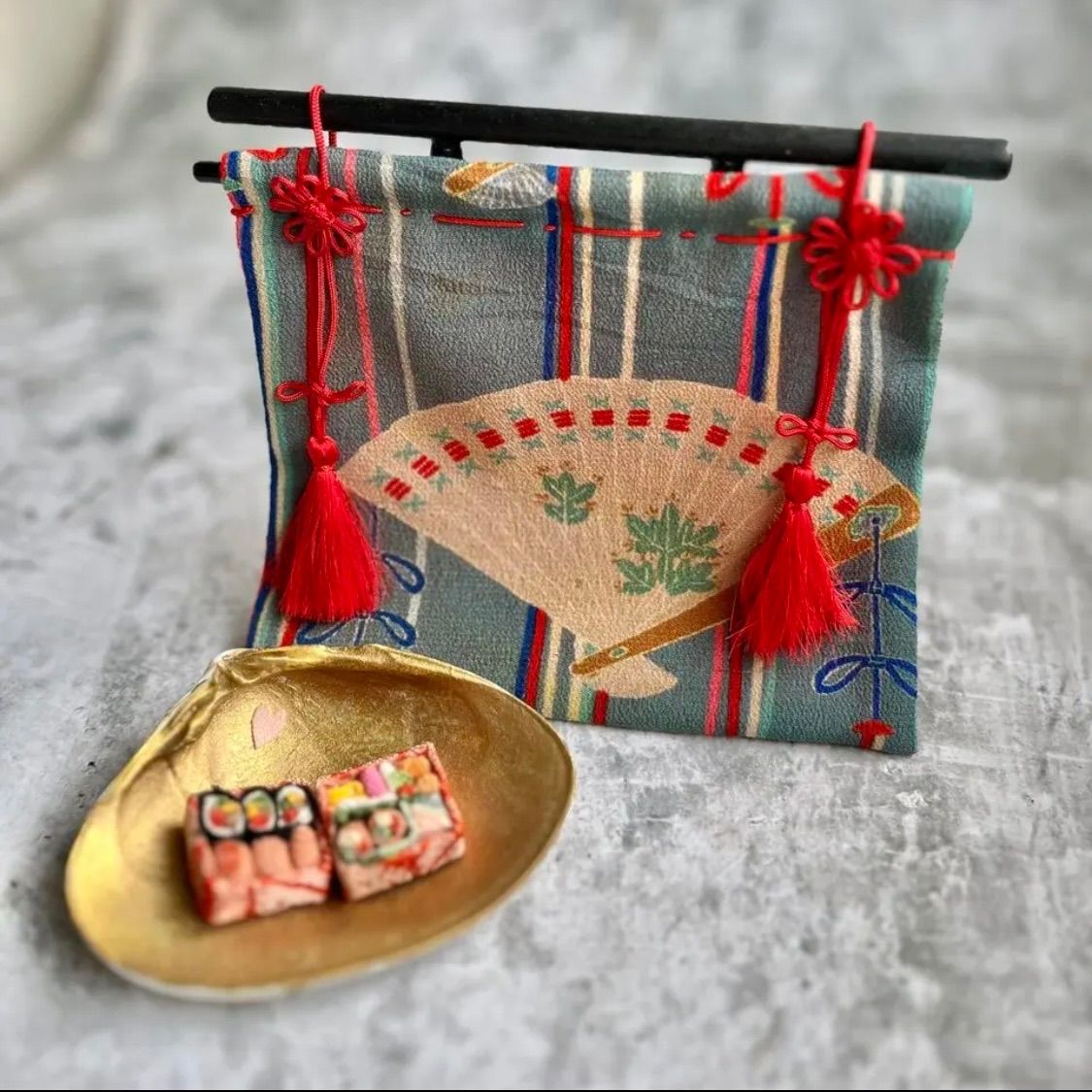 うさぎの人形 ちりめん細工 古布 縮緬 ミニチュアの重箱 几帳も