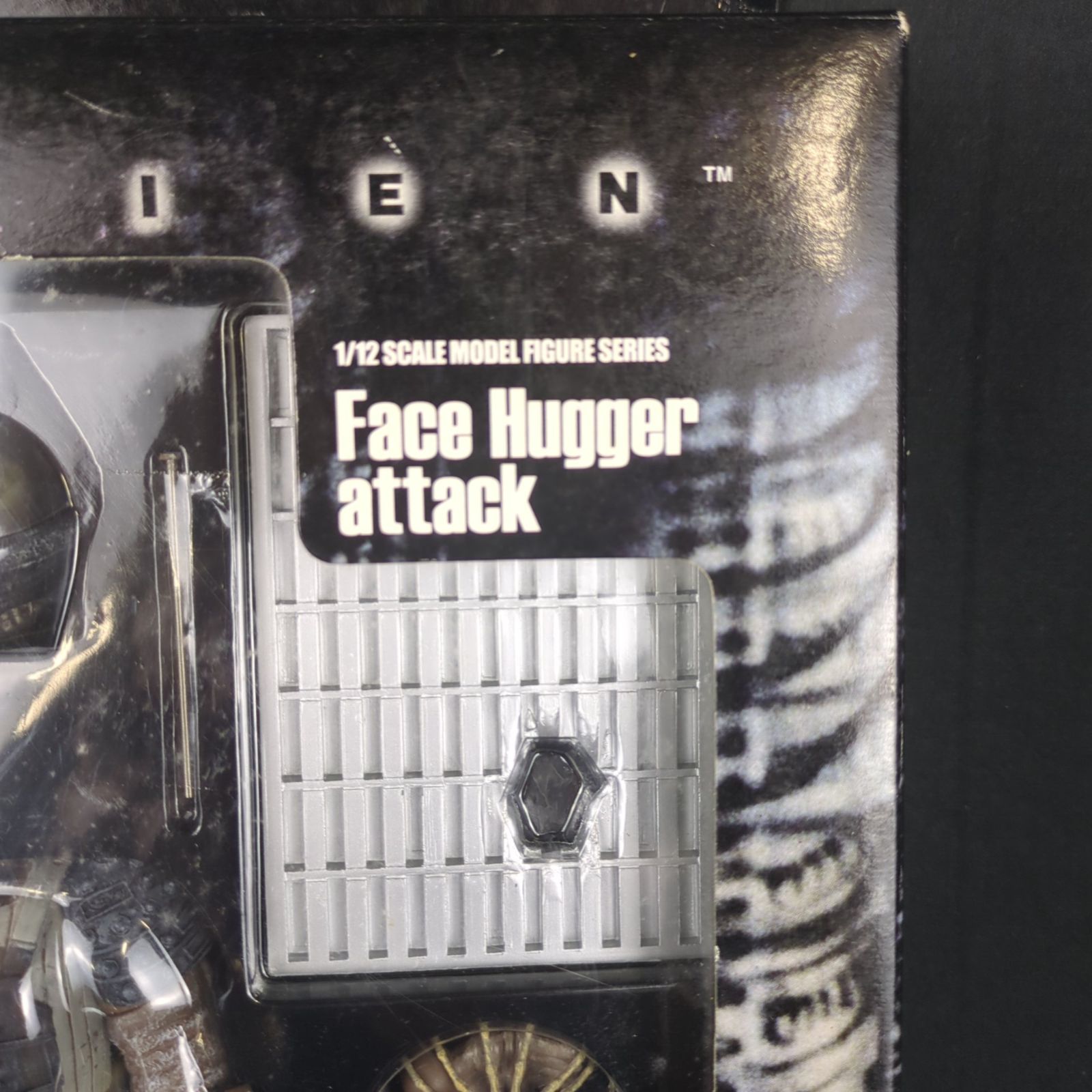 限定品・残僅少】 アオシマ スカイネット フィギュア エイリアン 1 