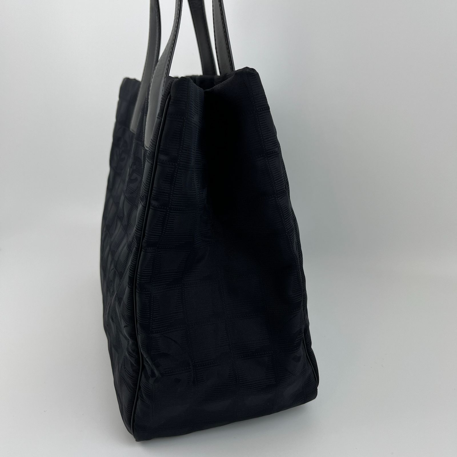 中古】CHANEL シャネル ココマーク ニュートラベルライン トート