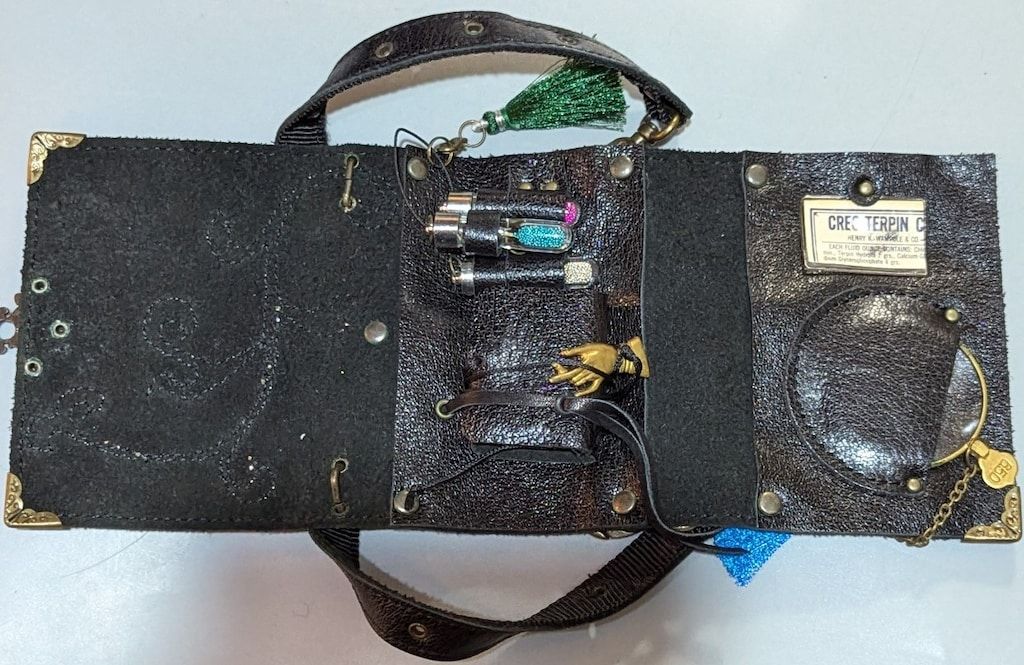 鞄 オリーブグリーン