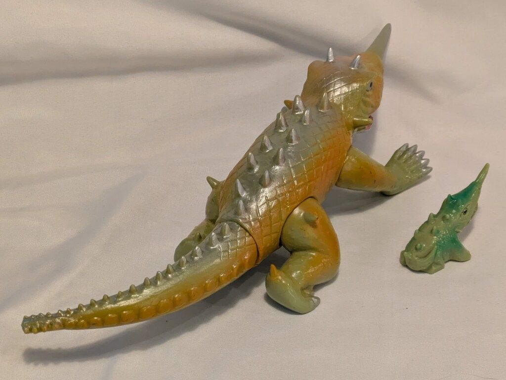 マーミット 世紀の大怪獣シリーズ バルゴン/ウグイス色成型/茶/銀