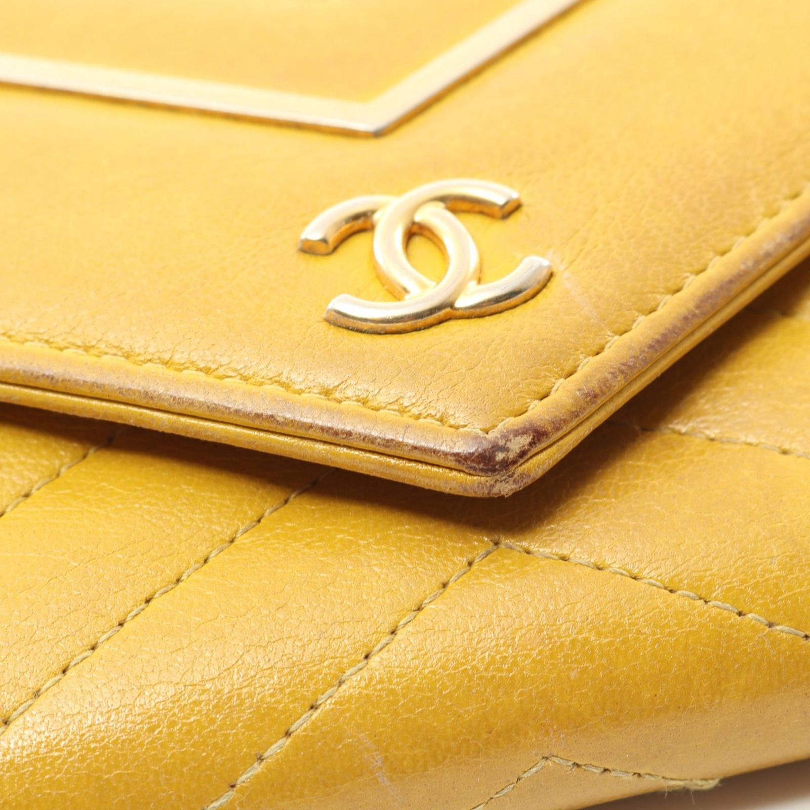 CHANEL シャネル