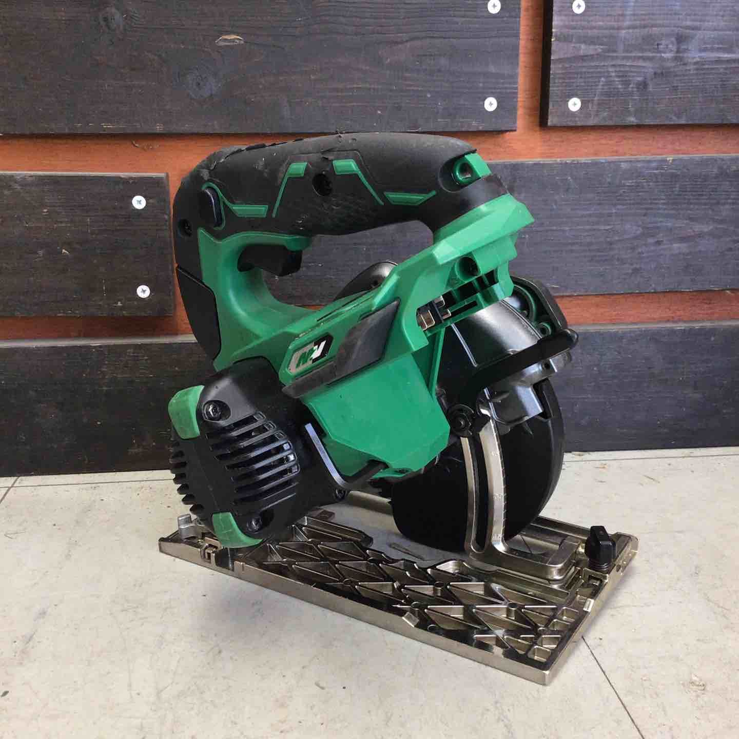 コードレス丸のこ C3605DB