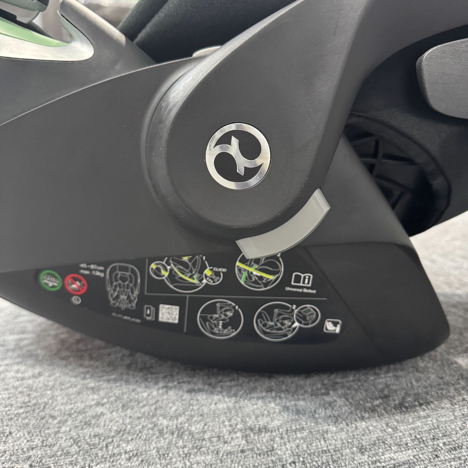 中古美品】ベビーシート CYBEX サイベックス CLOUD クラウド T i-SIZE 