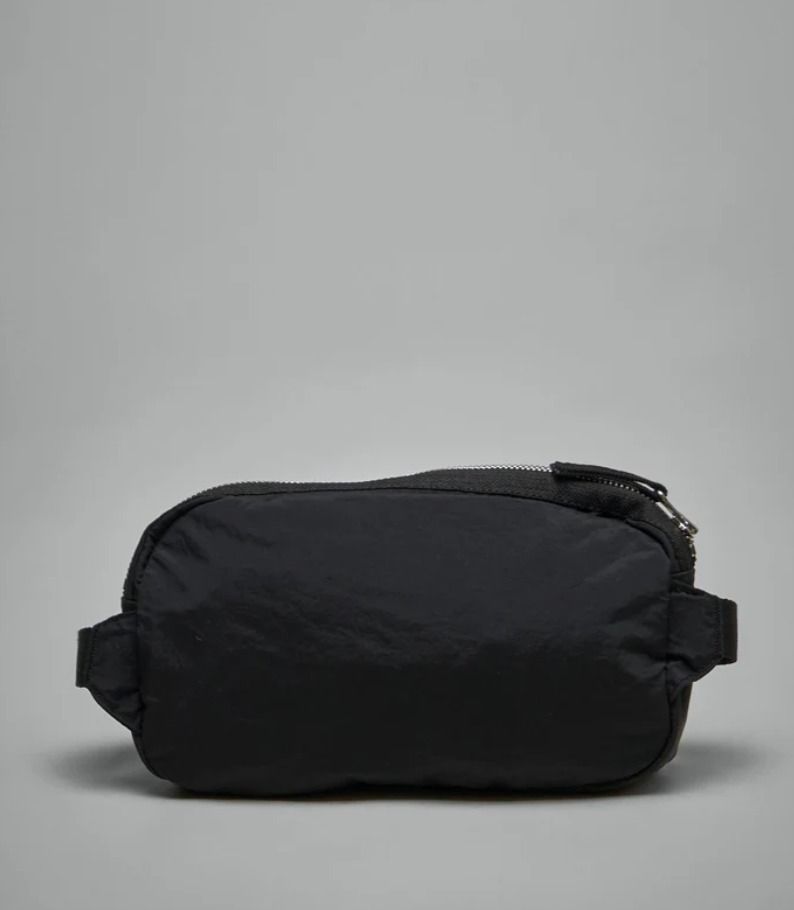 Stone Island ナイロンメタル ベルトバッグ