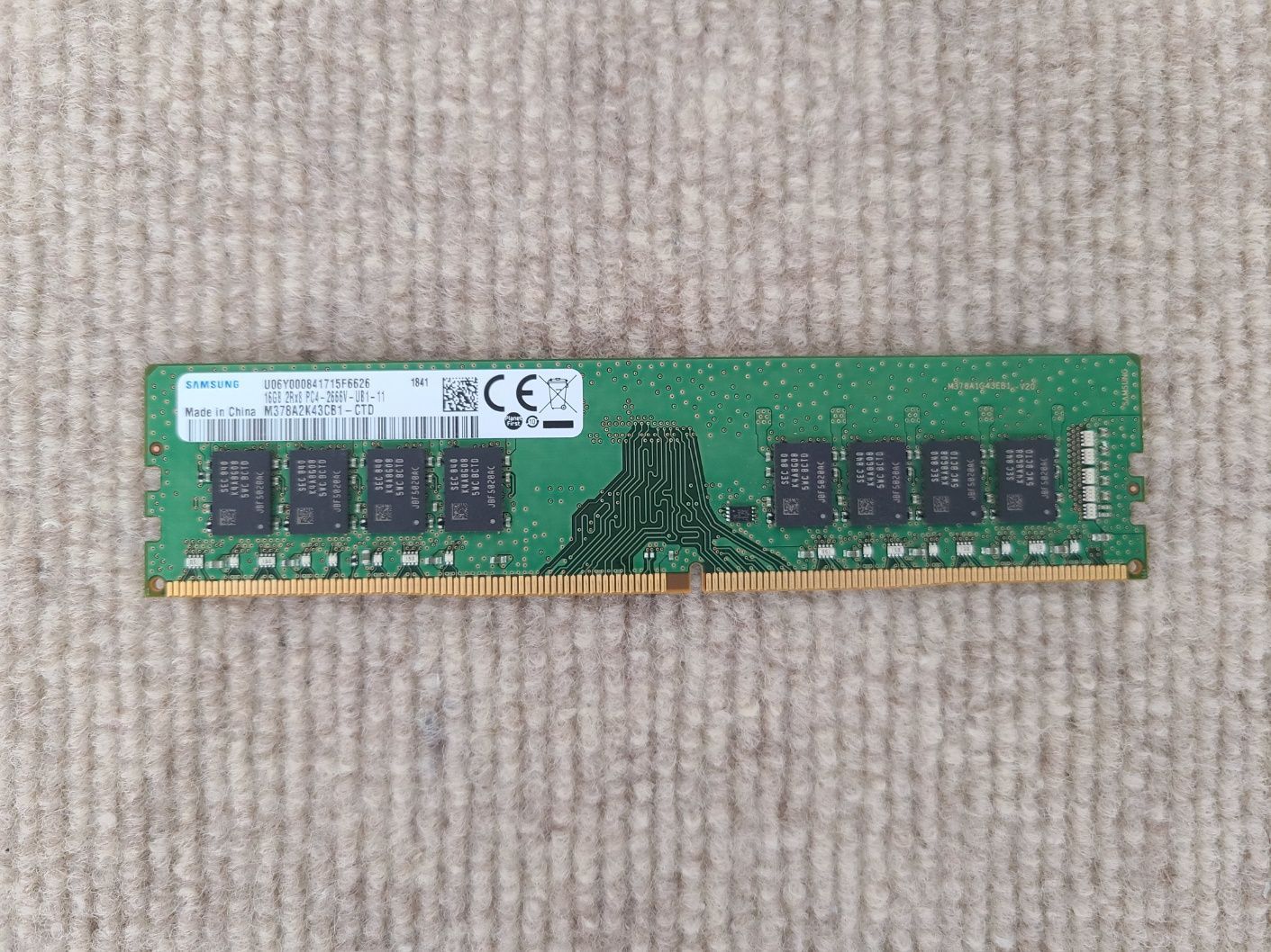16GB Samsung M378A2K43CB1-CTD DDR4 2Rx8 PC4-2666V-UB1 デスクトップPC用 動作確認済 ...