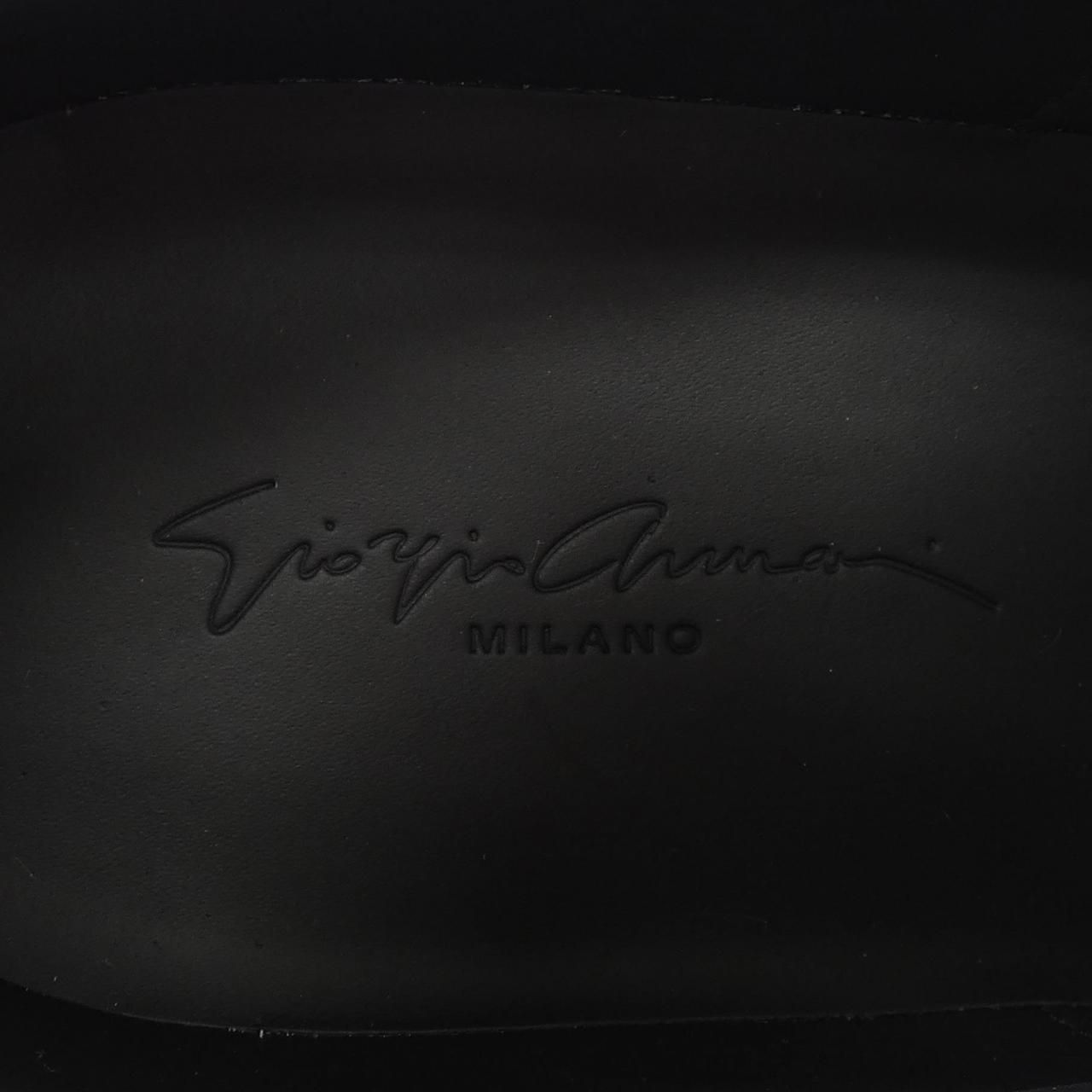 ジョルジオ アルマーニ