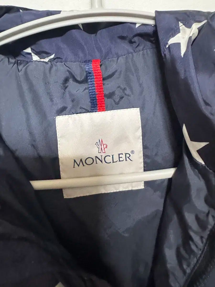 MONCLER モンクレール