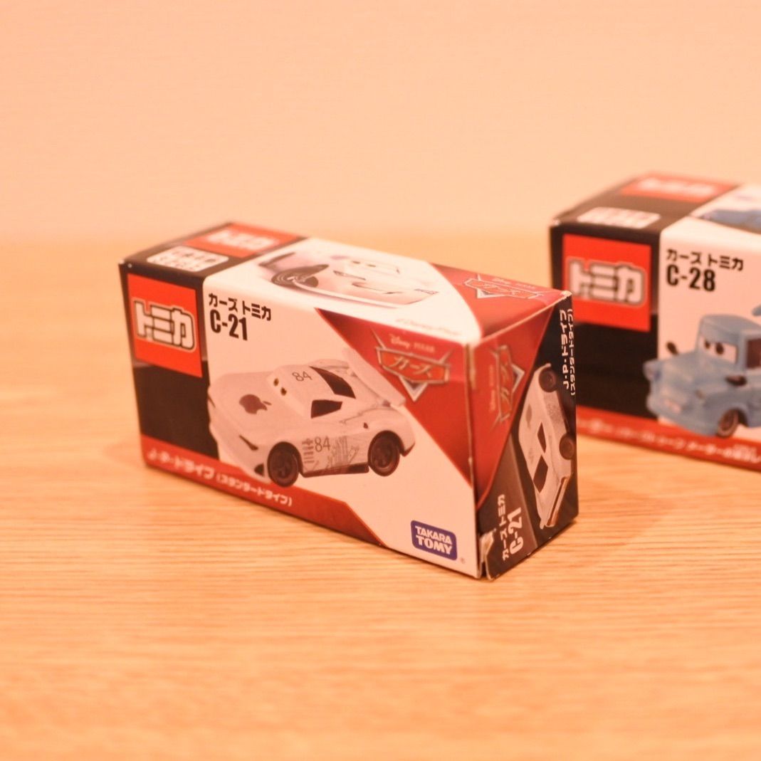 廃盤・希少品】 カーズ トミカ TOON Tokyo 2個 丁寧梱包 ミニカー