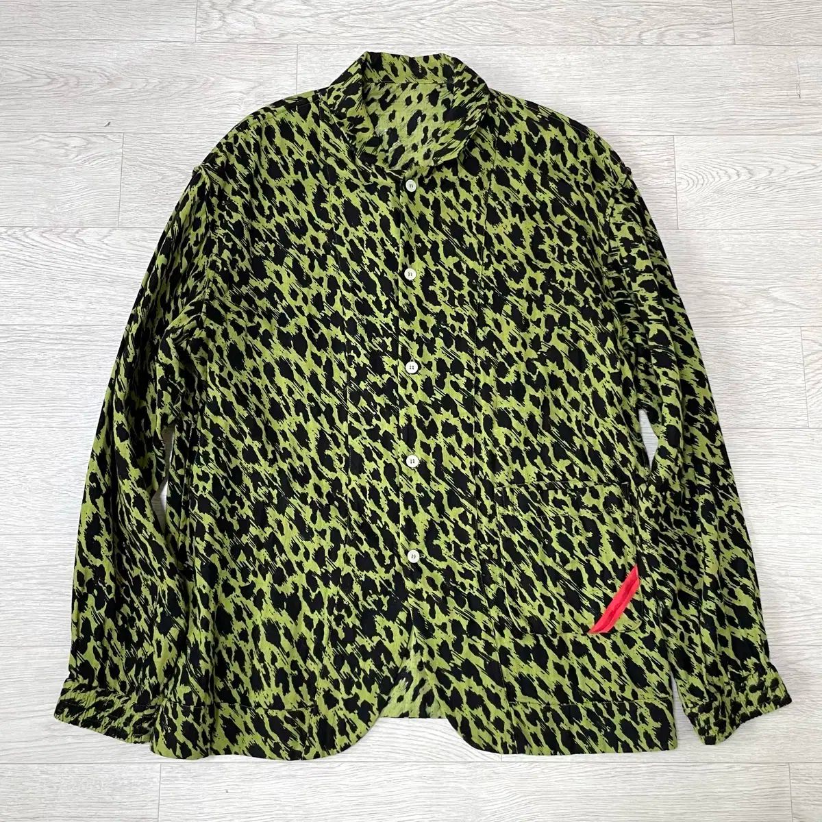 S PHINGERIN 指で触れる 緑 ホピ シャツ