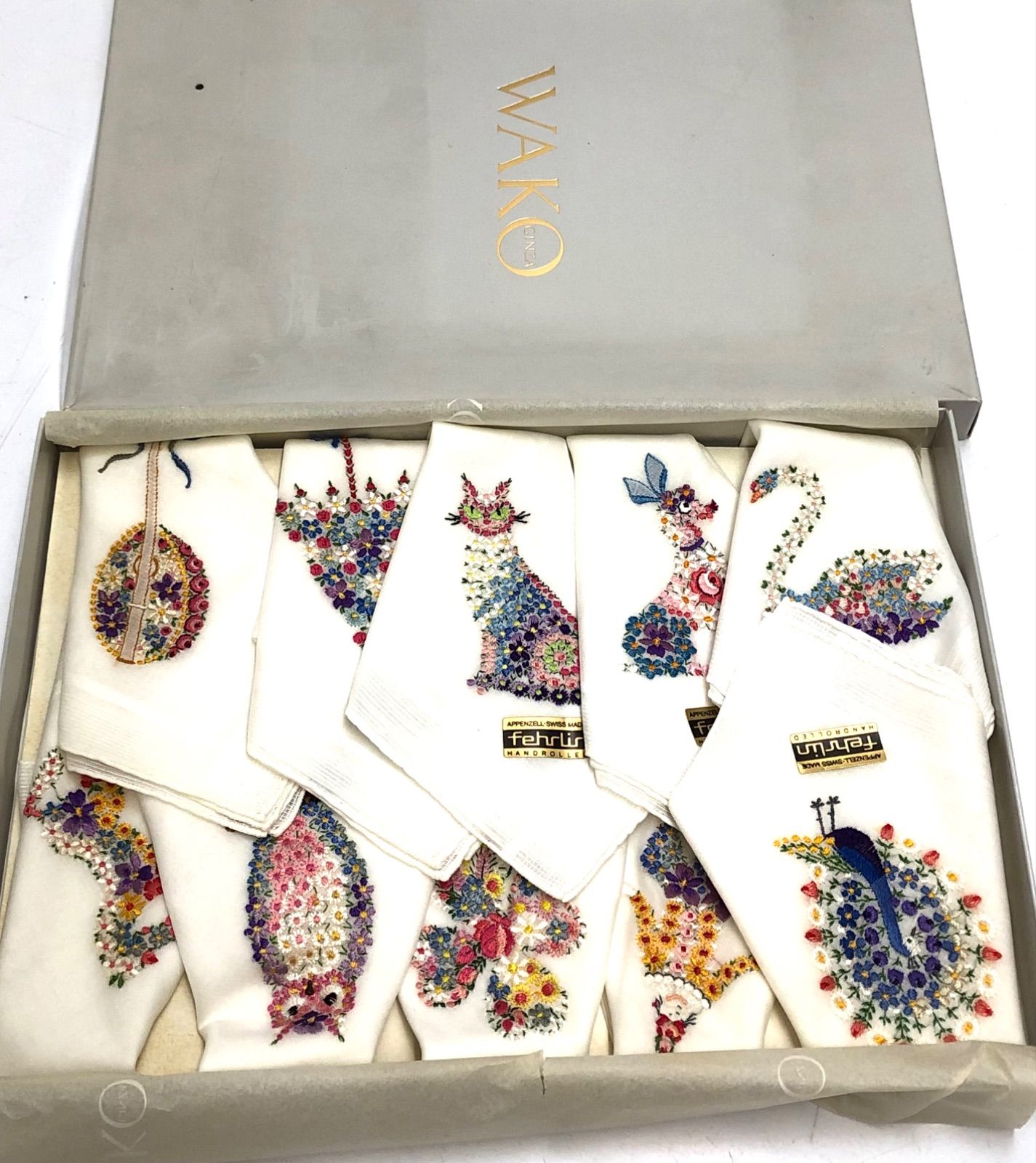 銀座 WAKO フェールリン社製 ハンドロールド刺繍 ハンカチ