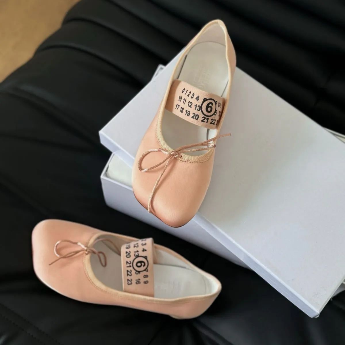新品未使用【MM6 Maison Margiela】サテンバレエシューズ フラット 