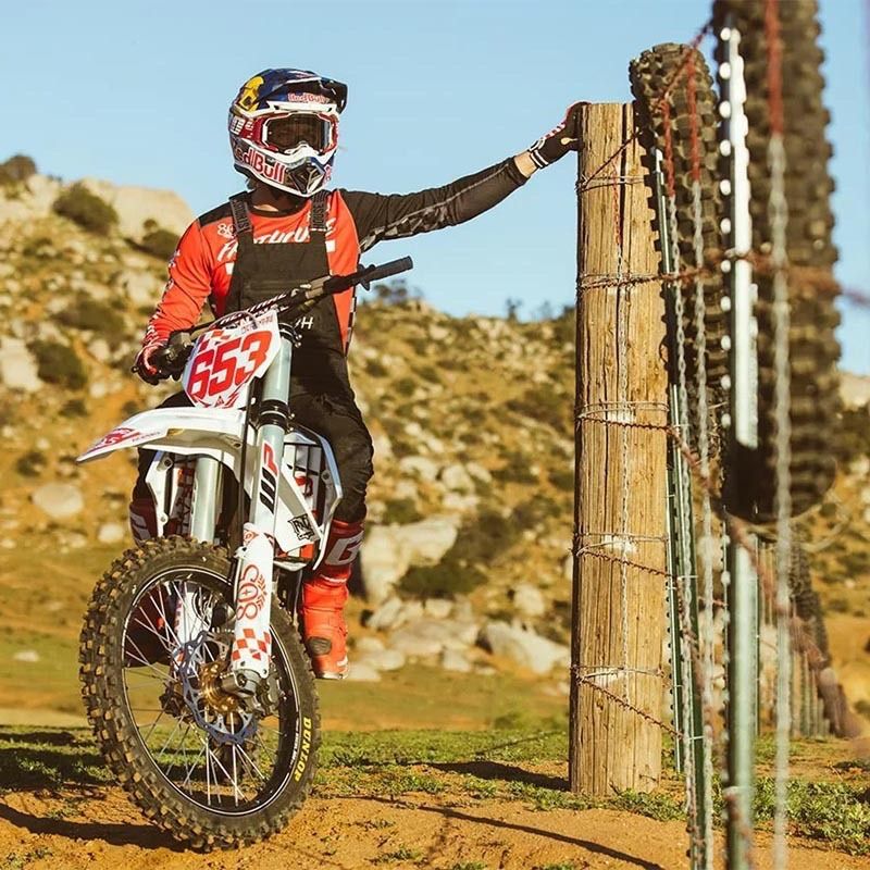 新しいオートバイモトクロスレーシング