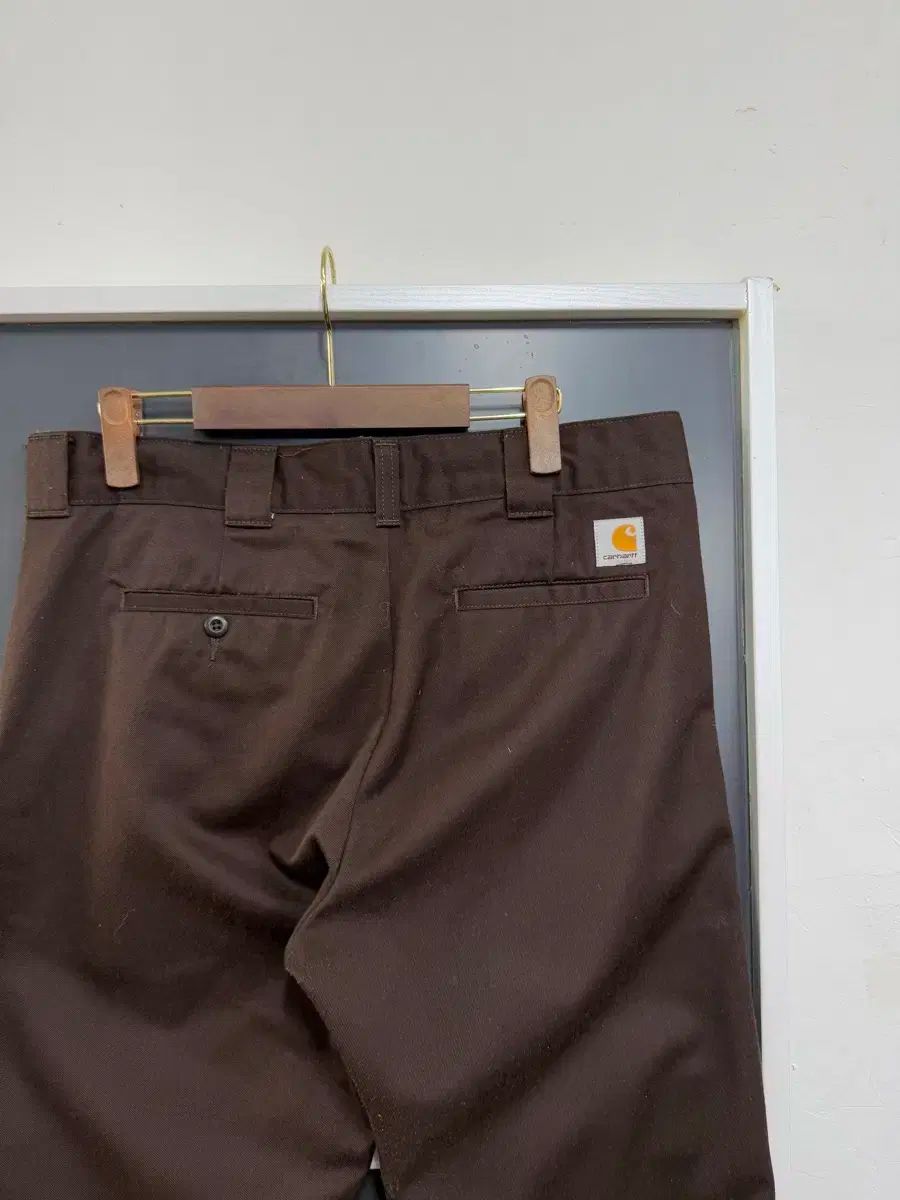 30 Carhartt カーハート wip ダーク 茶色 マスターズ チノ パンツ